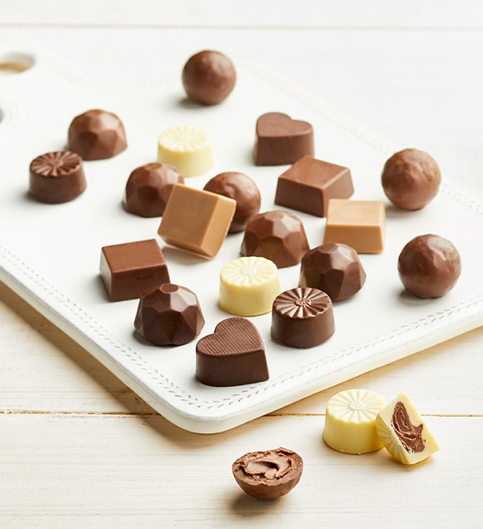 Simply Chocolate® Merry Christmas 18pc Choc Box